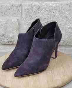 Cole Haan Vesty Suede Ankle Pointed-Toe Bootie Size 6.5